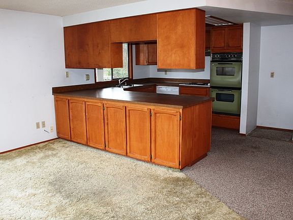 4th image of 7521 180th St SE