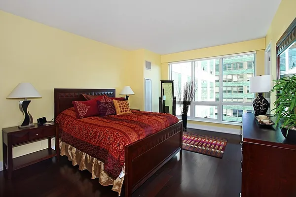 Sold by Corcoran | media 35