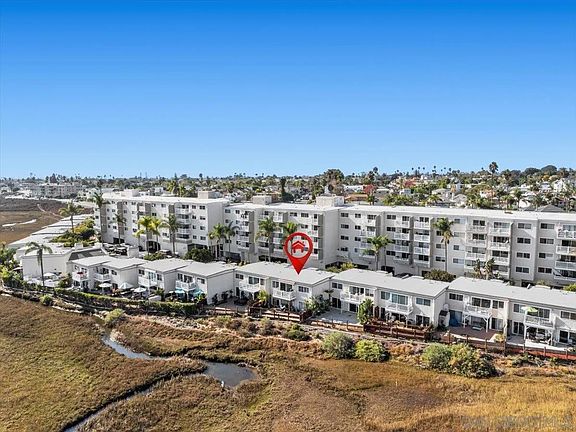 2nd image of 4009 Crown Point Dr Unit 10