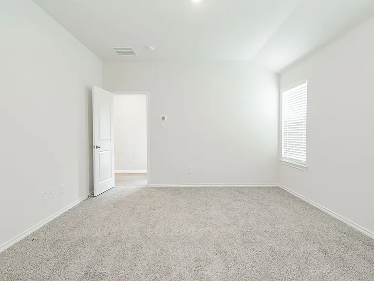 916 Sunrise Ln — Photo 30