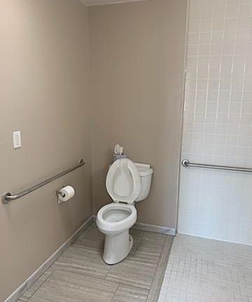4th image of 5164 Salem Dr