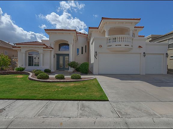 2nd image of 1084 Calle Parque Dr