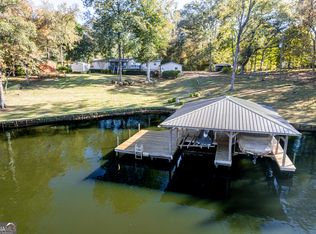 162 Bentley Dr NW, Milledgeville, GA 31061