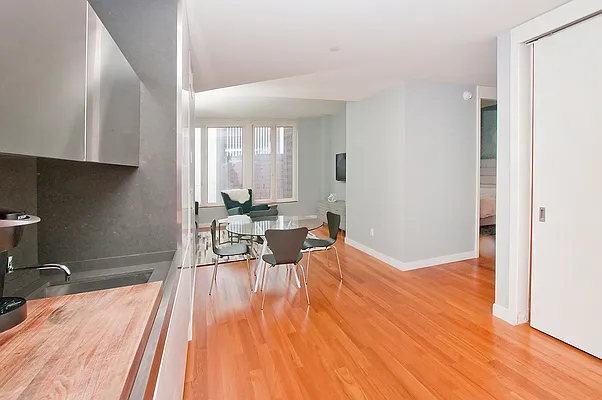 Rented by Sieber International | media 65