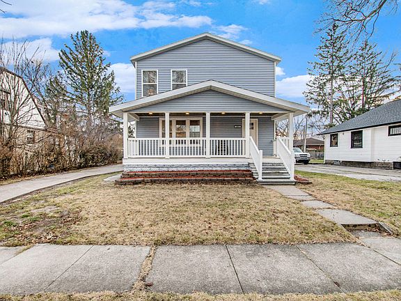 2nd image of 1063 W Forest Ave