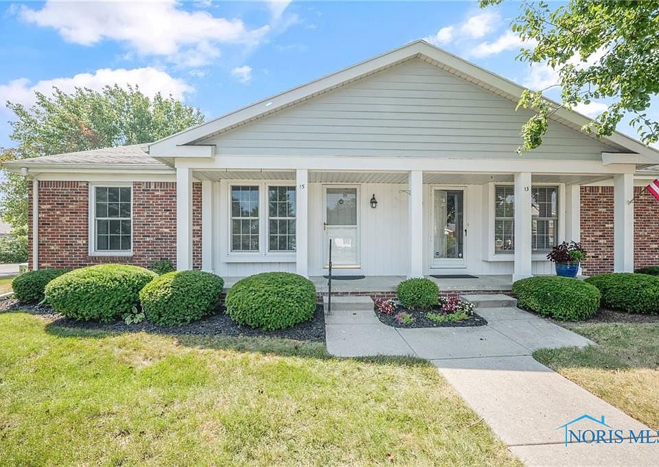 1st image of 15 New England Ln