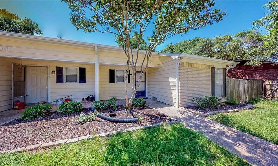 1st image of 823 San Benito Dr