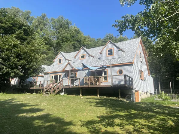 94 Green Valley Road, Stockton Springs, ME 04981