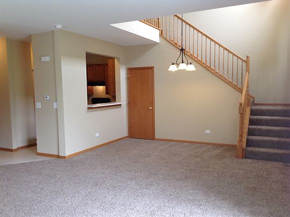 3rd image of 1120 Clover Dr #2