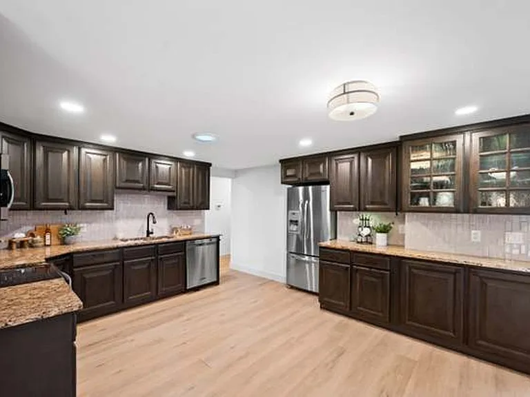 1238 E Oros Ave — Photo 10