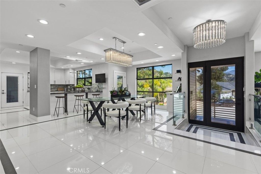 3060 Hollywell Place 5