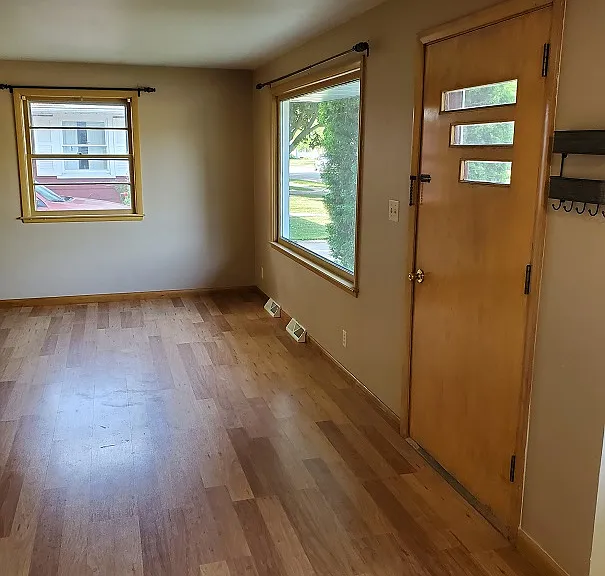 1163 Higgins Ave — Photo 20