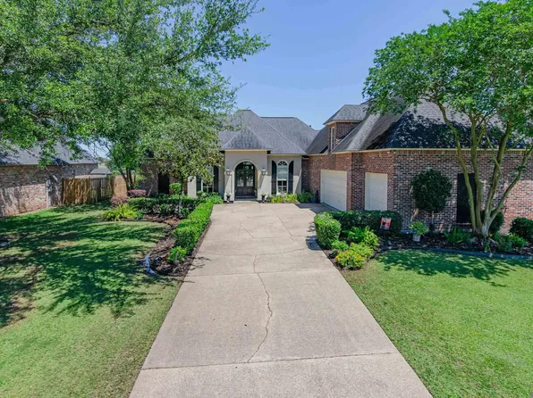 6242 Beau Douglas Ave, Gonzales, LA 70737