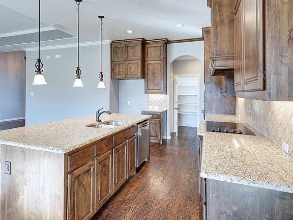 5th image of 106 Piper Pkwy