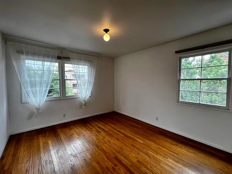 147 N Michigan Ave #4 — Photo 13