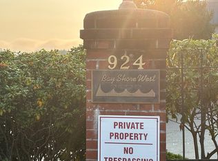 924 Shorewood Dr APT 13, Bremerton, WA 98312