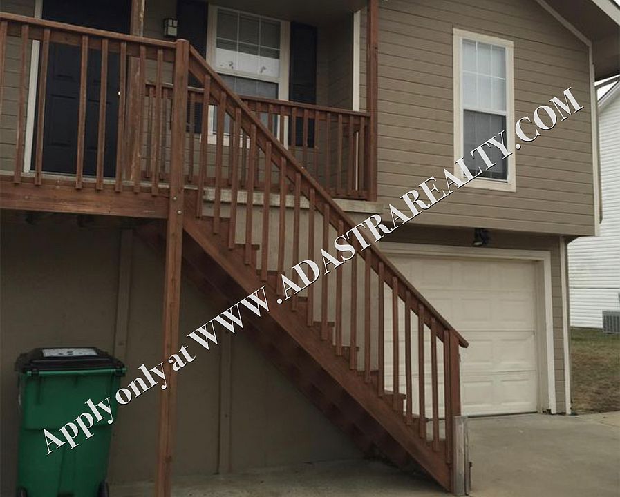 1st image of 1815 1st St