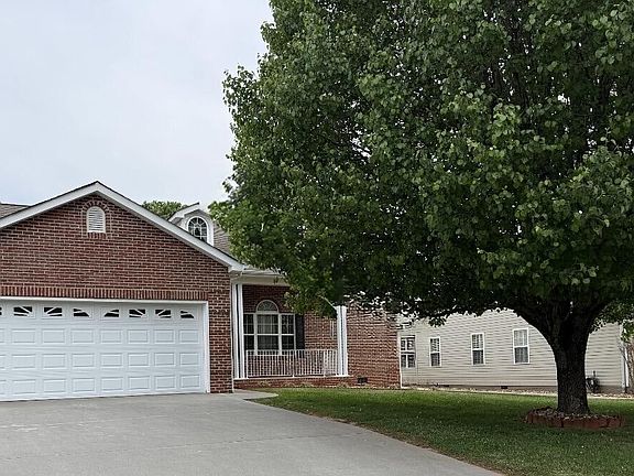 2nd image of 253 Fyke Dr