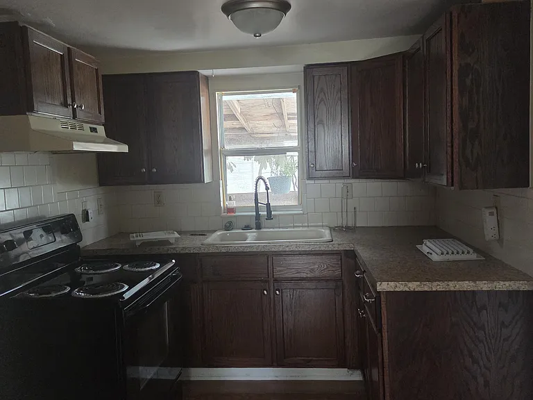 12020 Murray Ave — Photo 8