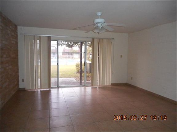 3rd image of 401 Boca Chica Blvd