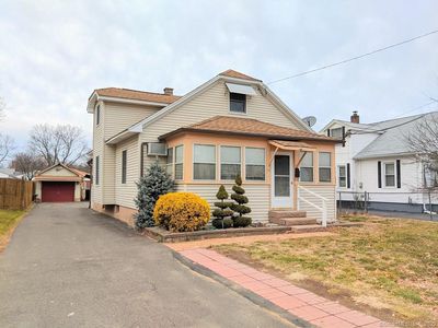 94 McKee St, East Hartford, CT, 06108