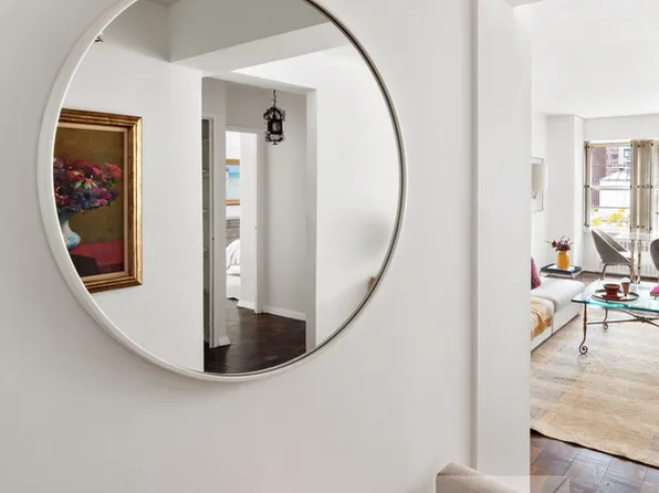 120 East 36th Street image 5 of 14