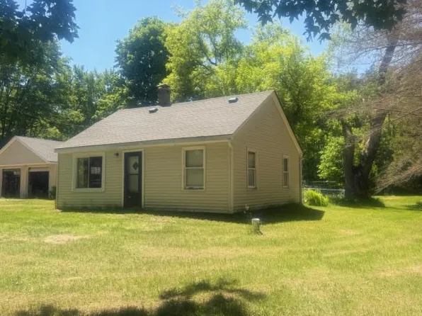 2540 Chambers Rd, Caro, MI 48723