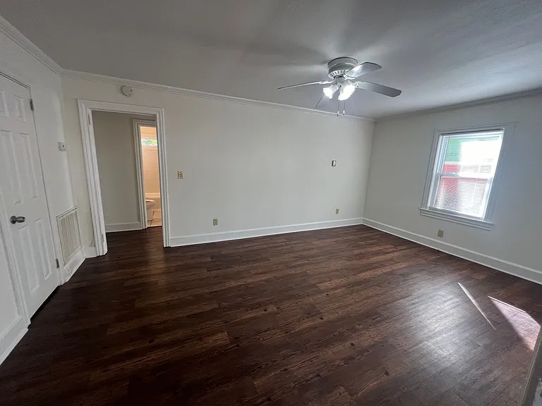 27 Pacific Ave — Photo 7
