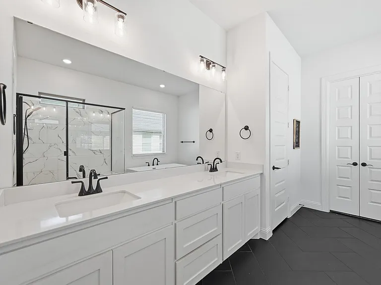 513 Fieldstone Ln — Photo 10