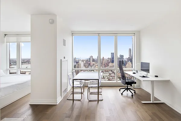 Sold by Compass | media 2