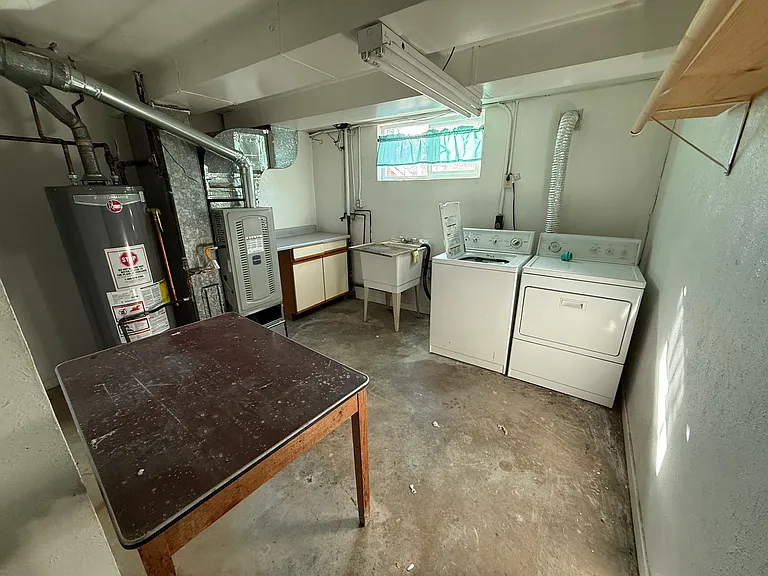 2975 S Downing St — Photo 23