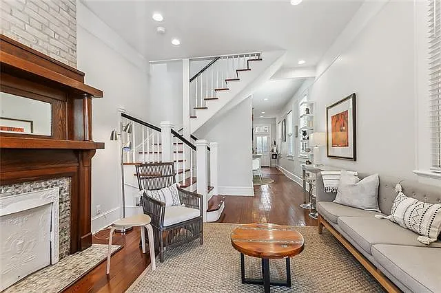 1134 Melpomene St — Photo 2