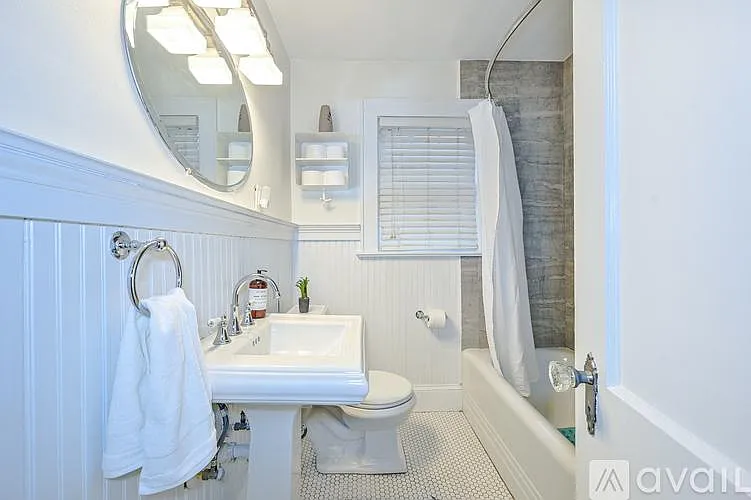 1344 Winburn Dr — Photo 3