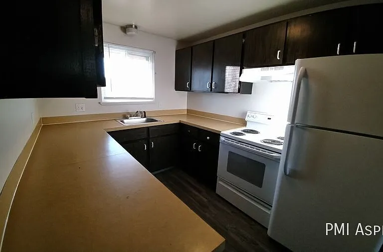 3494 Butternut Dr — Photo 4