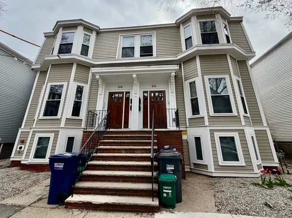 376 Windsor St #2, Cambridge, MA 02141