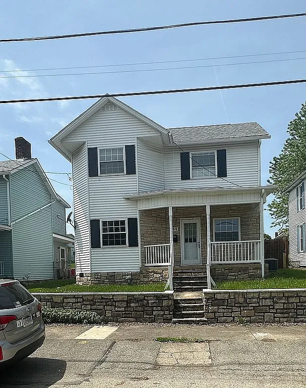 84 Lawn Ave photo 1