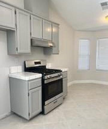 3rd image of 760 Kilarney Ct