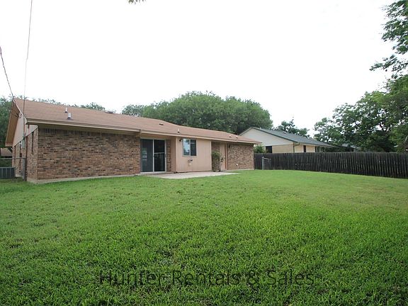 5th image of 2810 Lawndale St