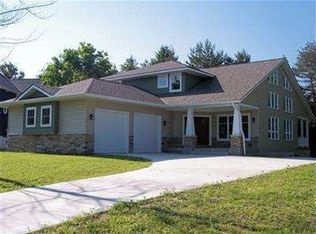 7394 Mitchell Ct, South Haven, MI 49090