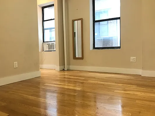 Rented by Beekman Street Realty | media 1