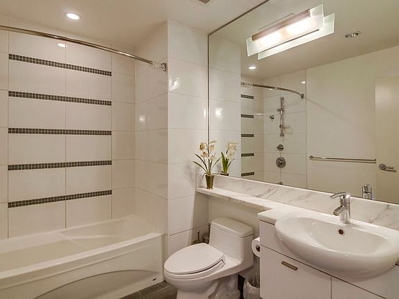 4th image of 575 6th Ave Unit 609