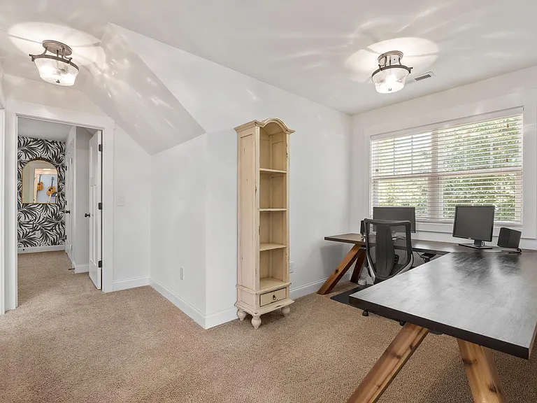 109 W Circle Ave — Photo 28