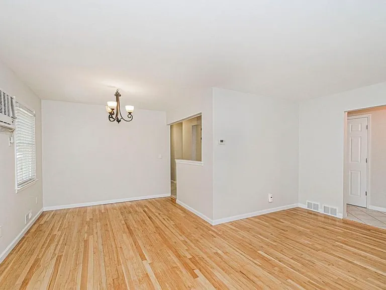 292 Chesterton Ave #1 — Photo 6