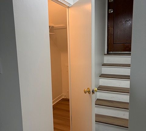 5th image of 1835 Home Ave APT 3