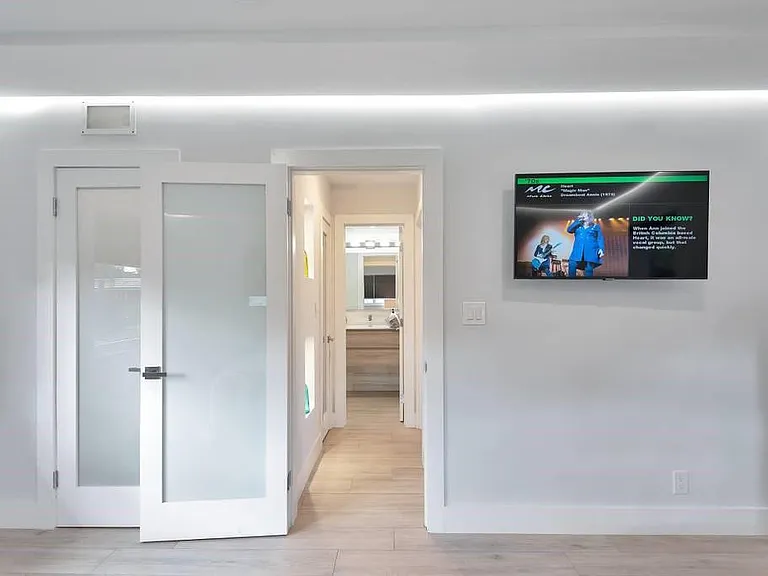 2417 Bayview Dr — Photo 16