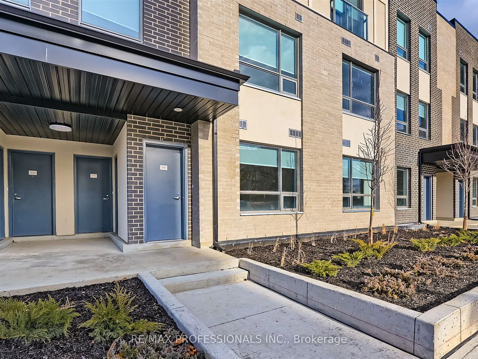 3 bed, $3,600 — Photo 2