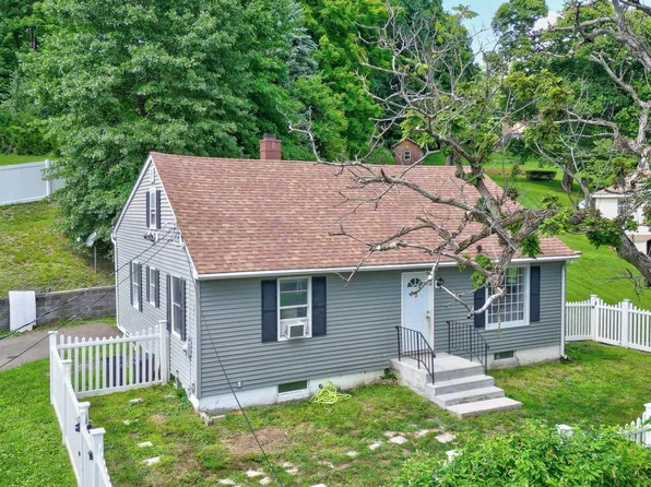 16 Clove Road, Salisbury Mills, NY 12577