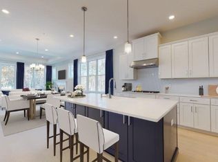 11 Lyons Ln #18, Boxborough, MA 01719