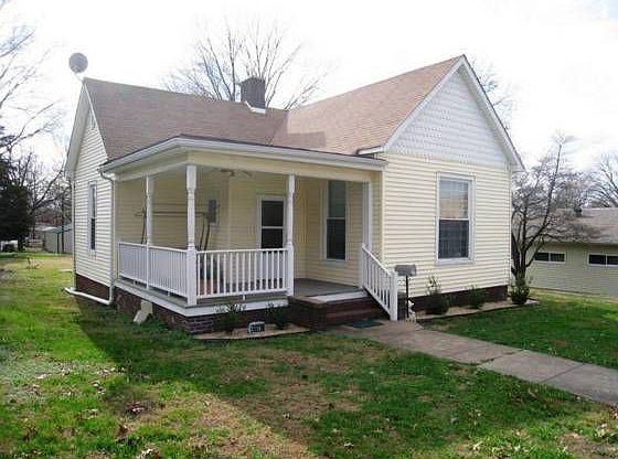 1st image of 407 W Poplar St