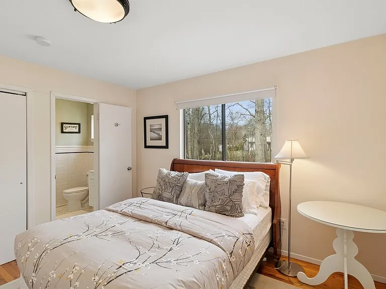 6 Whites Ln — Photo 13
